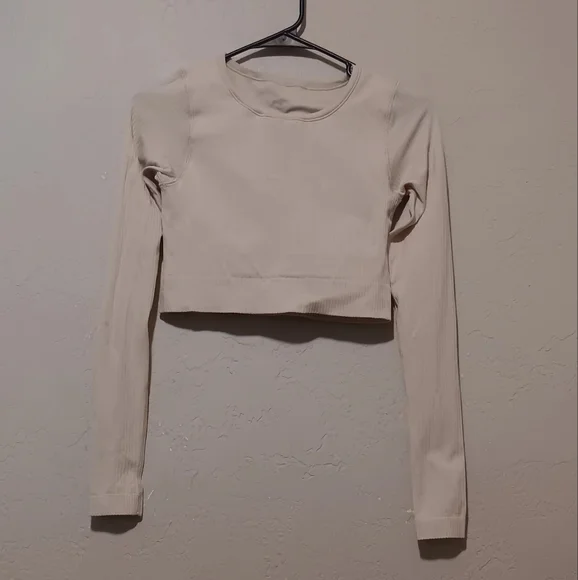 lululemon athletica Cream Ribbed Long-Sleeve Crop Top - Picture 3 of 12